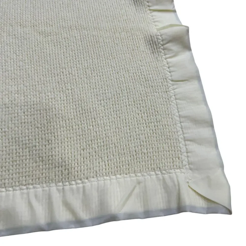 Vintage Pastel Yellow Baby Blanket Waffle Knit Thermal Satin Silky Trim 47 x 36